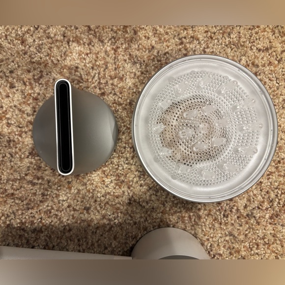 NWOT Zuvi Halo with diffuser and two nozzles. Without original box. - Picture 5 of 7